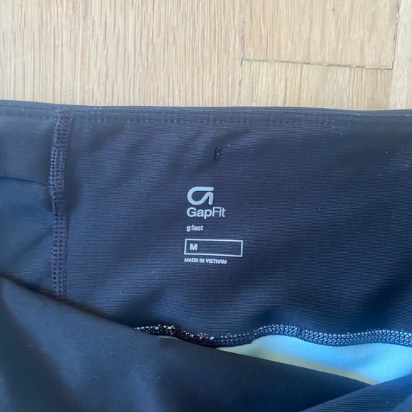 Gap cropped leggings size Medium - Picture 11 of 15